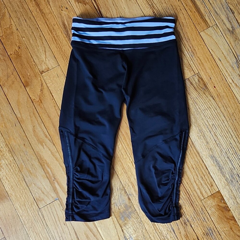 lululemon athletica cropped leggings